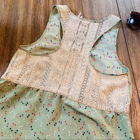 UO Kimchi Blue xs dress green lace z… - Picture 5 of 5